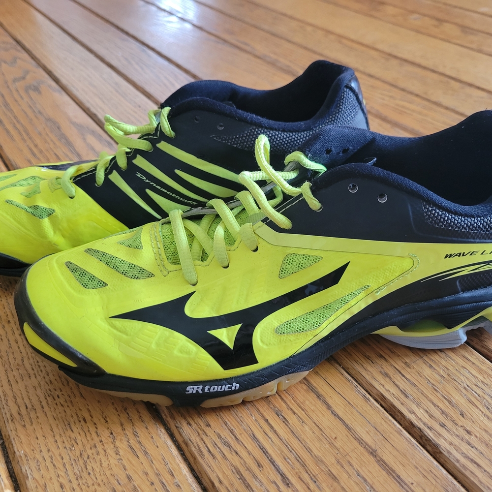 Mizuno Wave Lightning Men's Volleyball Shoes - Neon Yellow/Black